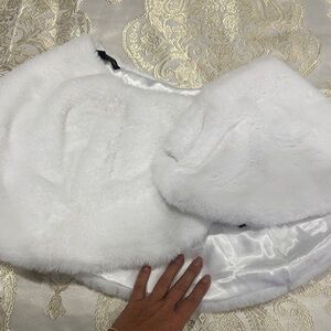 White Faux Fur Shawl and Hat Set